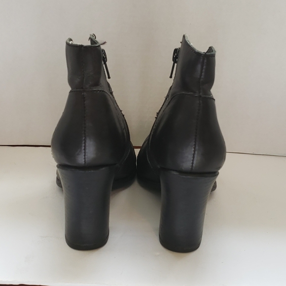 Born black leather booties - Picture 5 of 10